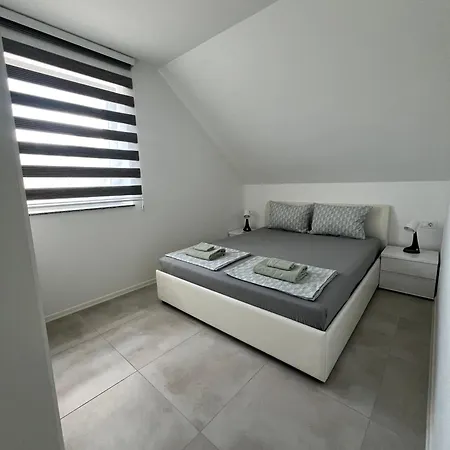 Apartment Natura Kranj